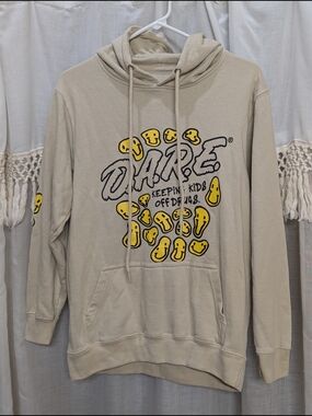 DARE Hoodie Mens Small Keeping Kids Off Drugs Happy Face Tan Sweatshirt Smiley